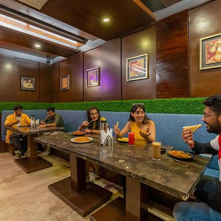 The Hosteller Bangalore, Brigade Road Екстер'єр фото