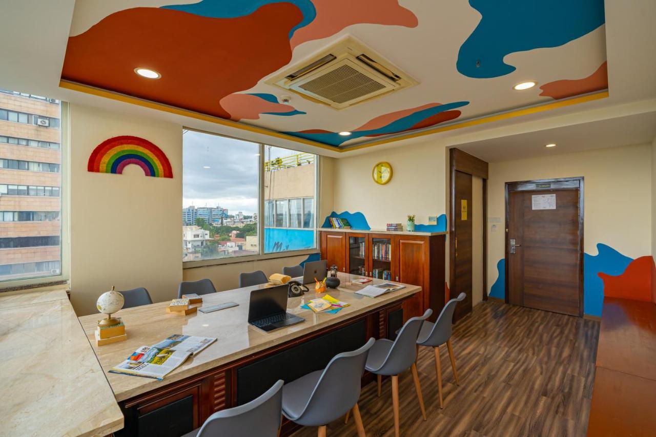 The Hosteller Bangalore, Brigade Road Екстер'єр фото