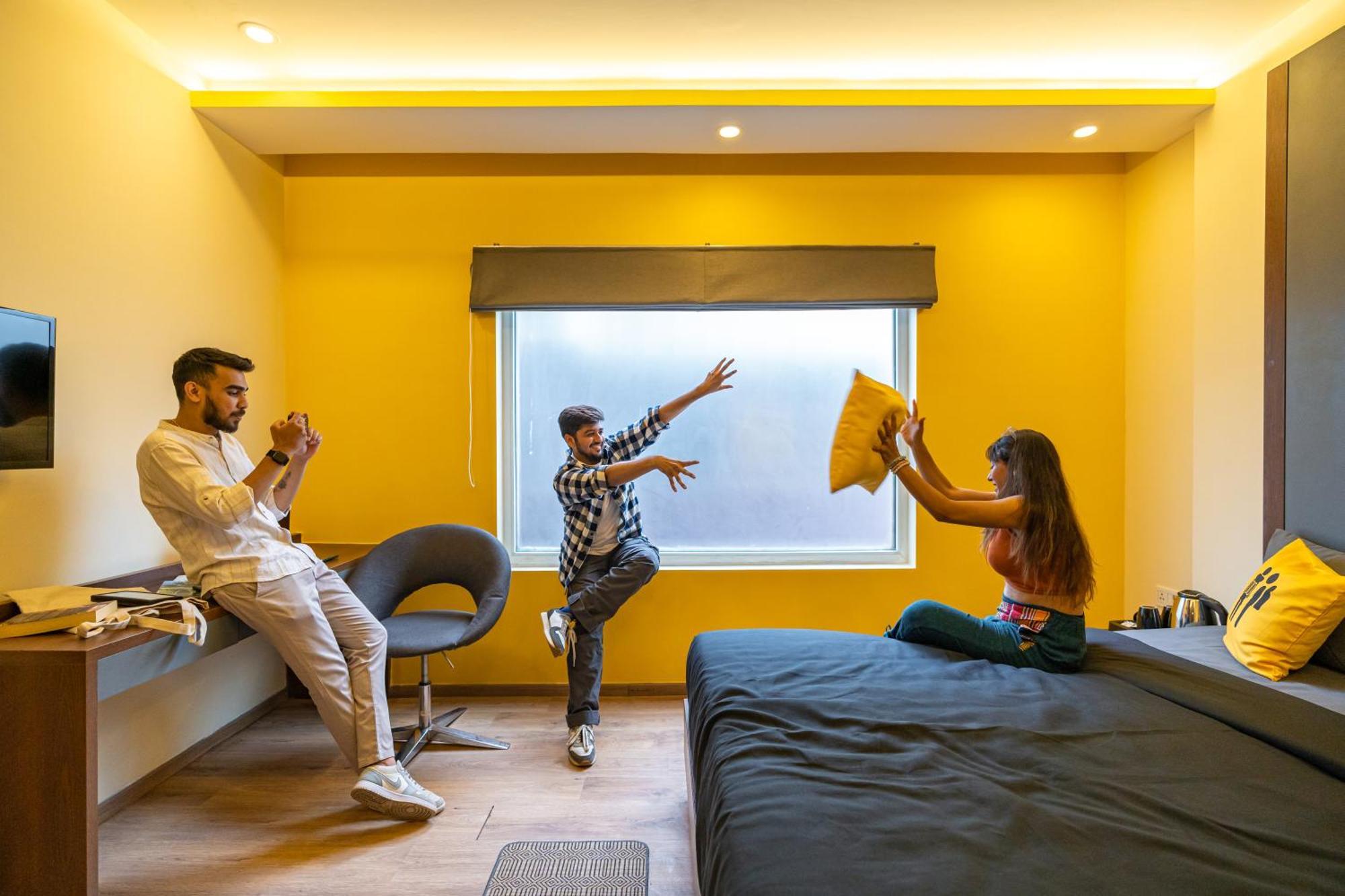 The Hosteller Bangalore, Brigade Road Екстер'єр фото