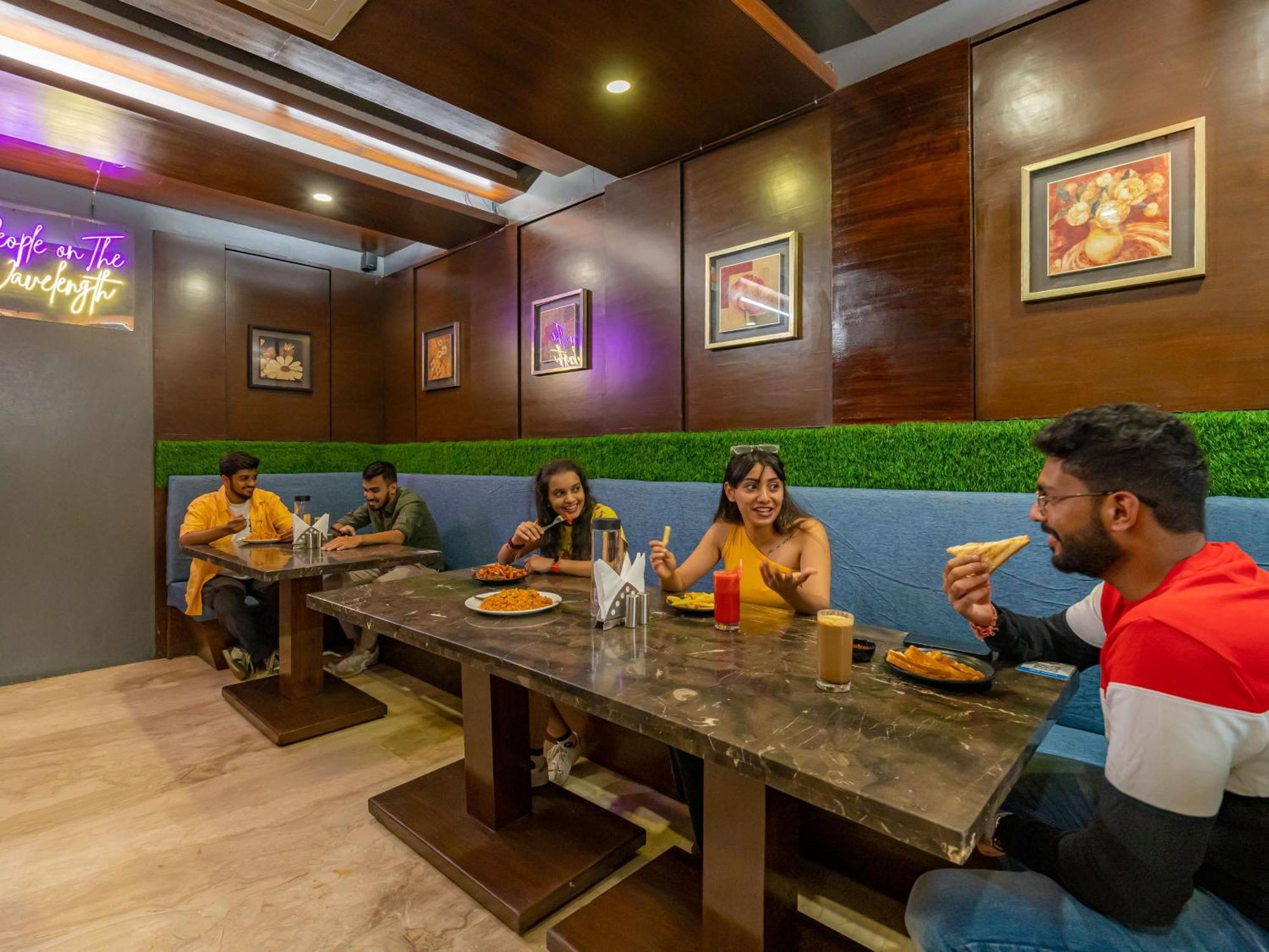 The Hosteller Bangalore, Brigade Road Екстер'єр фото