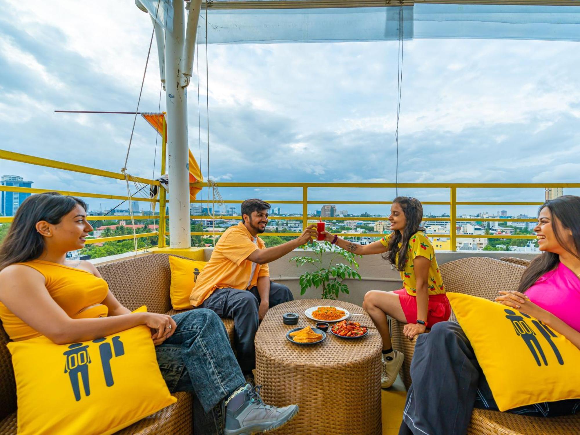 The Hosteller Bangalore, Brigade Road Екстер'єр фото
