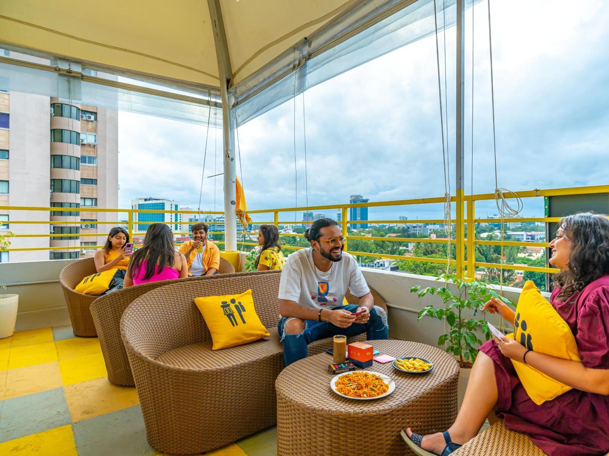 The Hosteller Bangalore, Brigade Road Екстер'єр фото